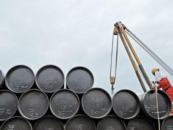 Inversores apuestan que el petróleo alcanzará 100 dólares al final de 2022