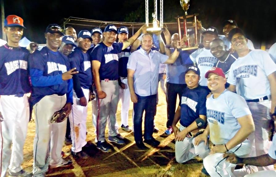 Base Naval campeón torneo softbol oficiales Armada Dominicana