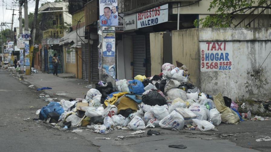 Alcaldías se esfuerzan por mantener demarcaciones limpias Alcaldías se esfuerzan por mantener demarcaciones limpias