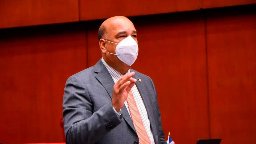 Bauta Rojas acusa al jefe del Ejército de tratar de destruir modelo carcelario de Salcedo