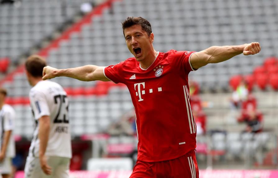 Robert Lewandowski se convierte en el máximo goleador extranjero en una Bundesliga