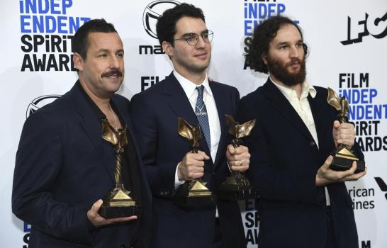 “The Farewell” y Adam Sandler triunfan en los Premios Spirit “The Farewell” y Adam Sandler triunfan en los Premios Spirit