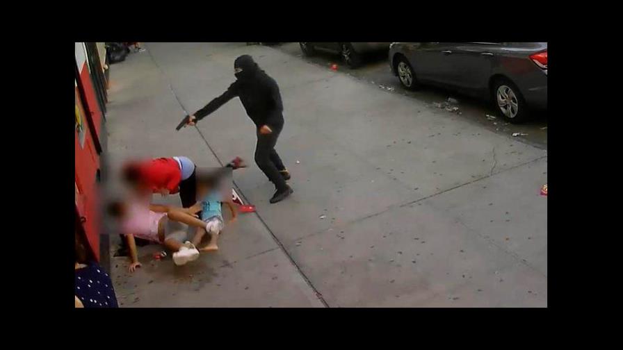 Vivos de milagro: Policía apresa al sospechoso de tiroteo frente a dos hermanitos dominicanos en El Bronx