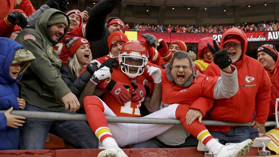 Chiefs vencen a Chargers y son 2dos de la Americana