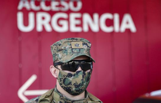 Capital chilena tiene ocupado 85% del cuidado intensivo