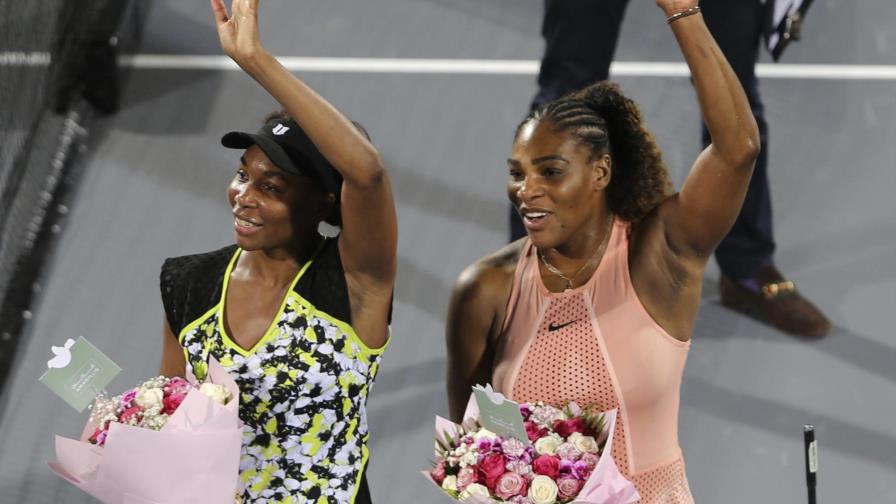 Serena y Venus Williams ofrecen clase de yoga por Instagram