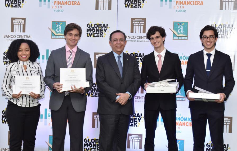 El Banco Central entrega premios a “Economistas del Futuro”