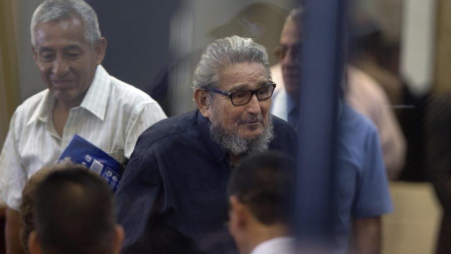 Muere en Perú el líder de Sendero Luminoso Abimael Guzmán