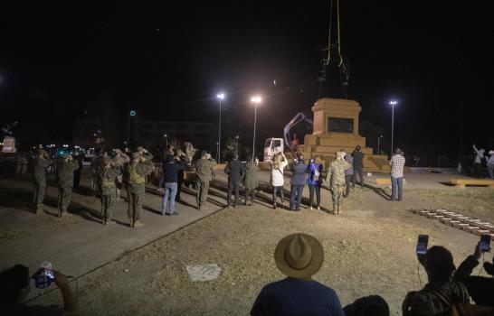 Chile: retiran estatua de héroe de la Guerra del Pacífico