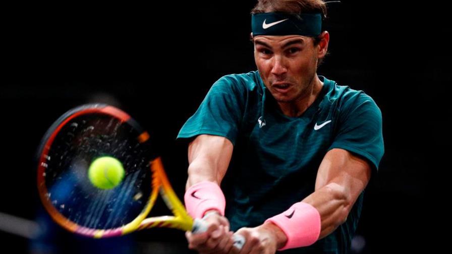 Nadal suda ante Thompson y jugará ante Carreño por las semifinales de París