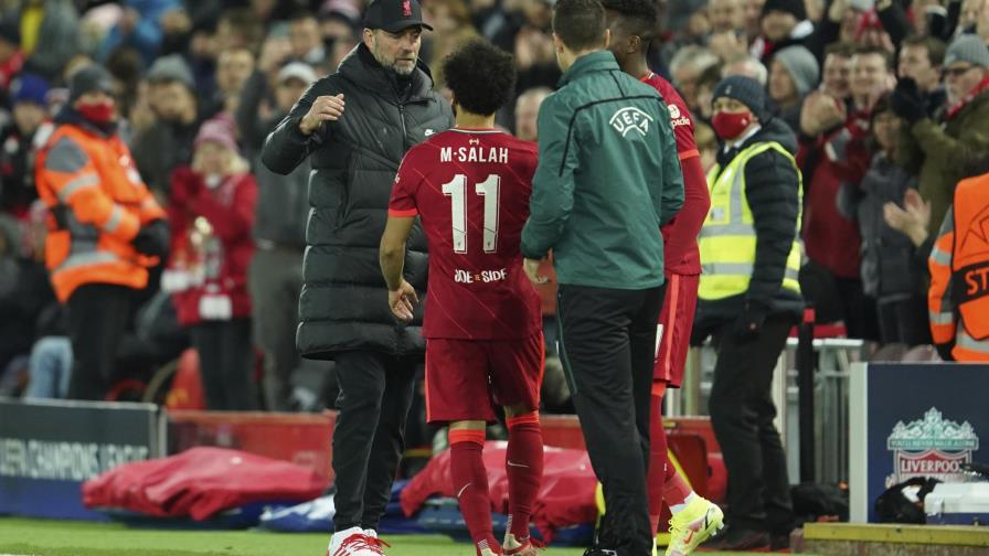 La IFAB mantendrá 5 cambios, descarta ampliar descansos