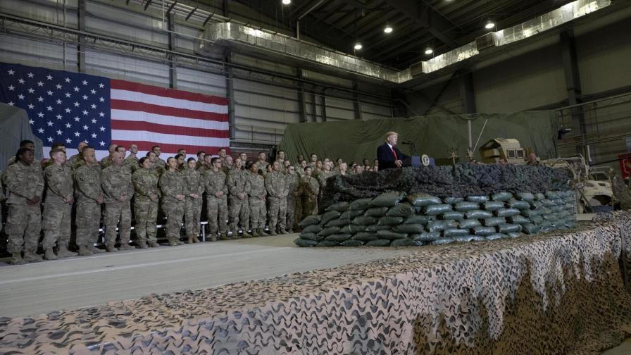 Trump visita a tropas en Afganistán por el Día de Gracias