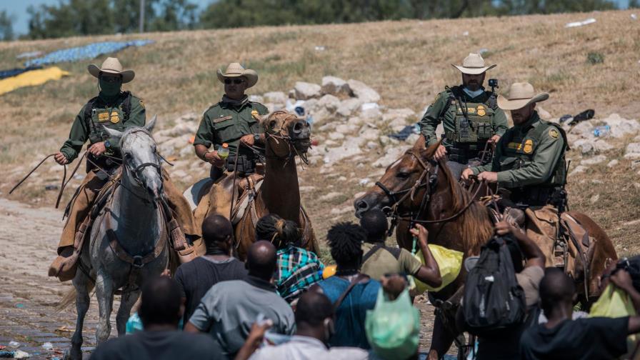 EEUU inicia expulsión masiva de migrantes haitianos en Texas