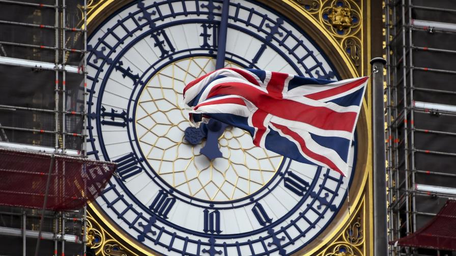 Francia advierte que fecha de Brexit no es negociable