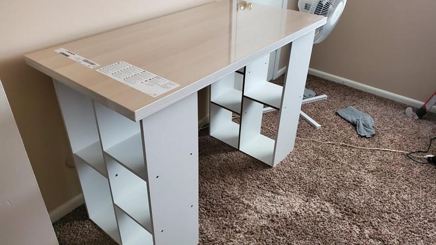 Primero el papel sanitario, ahora la pandemia crea escasez de escritorios en EE.UU.