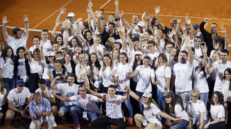 El tenista Novak Djokovic da positivo por coronavirus