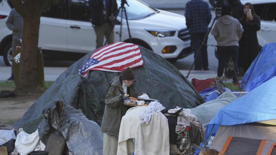 California: Newsom propone plan de viviendas para indigentes