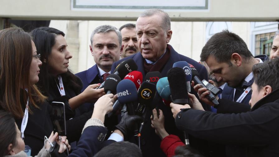 Erdogan: la UE debe respaldar al gobierno libio en Trípoli