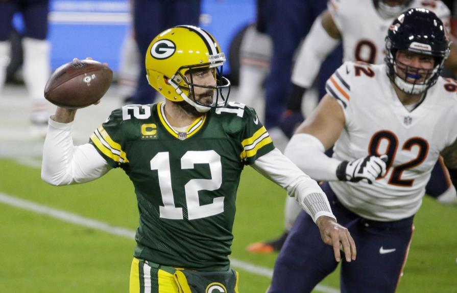 Packers ganan 41-25 y amplian ventaja en su conferencia