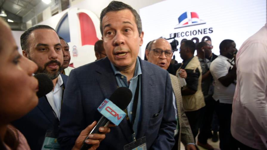 Partidos de oposición piden a la JCE investigar qué motivó suspender las elecciones municipales Partidos de oposición piden a la JCE investigar qué motivó suspender las elecciones municipales