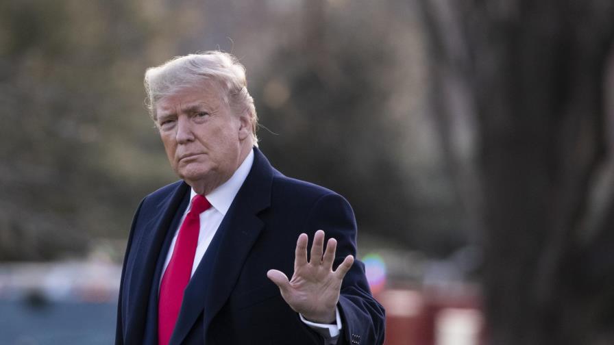 Trump recurre a los que ha desairado en busca de ayuda