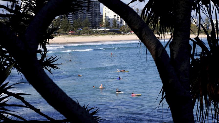 Ataque de tiburón en la costa de Australia mata a surfista