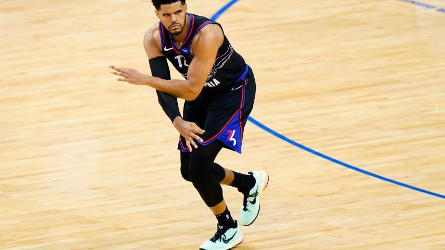 Harris anota 37 y los 76ers vencen a Wizards en el 1er juego