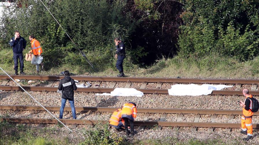 Mueren 3 atropellados por tren en Francia