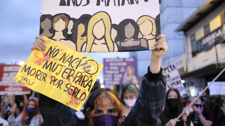 Cumbre propone empoderar a la mujer y alianzas para erradicar la violencia