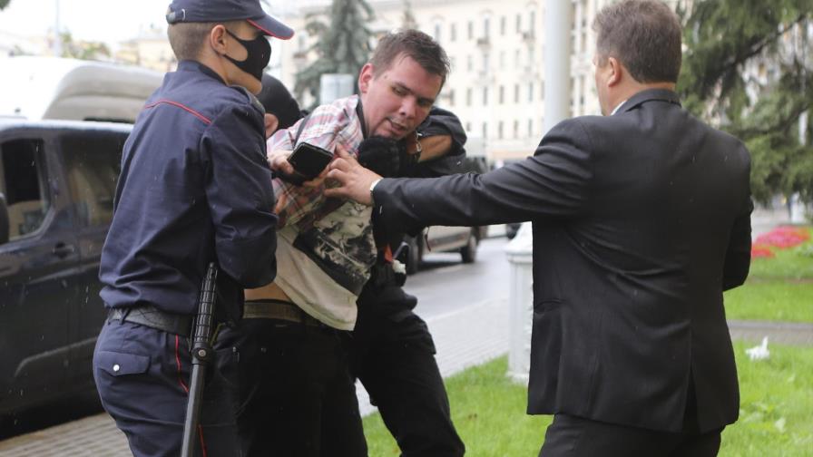 Bielorrusia: Arrestan a estudiantes durante protestas