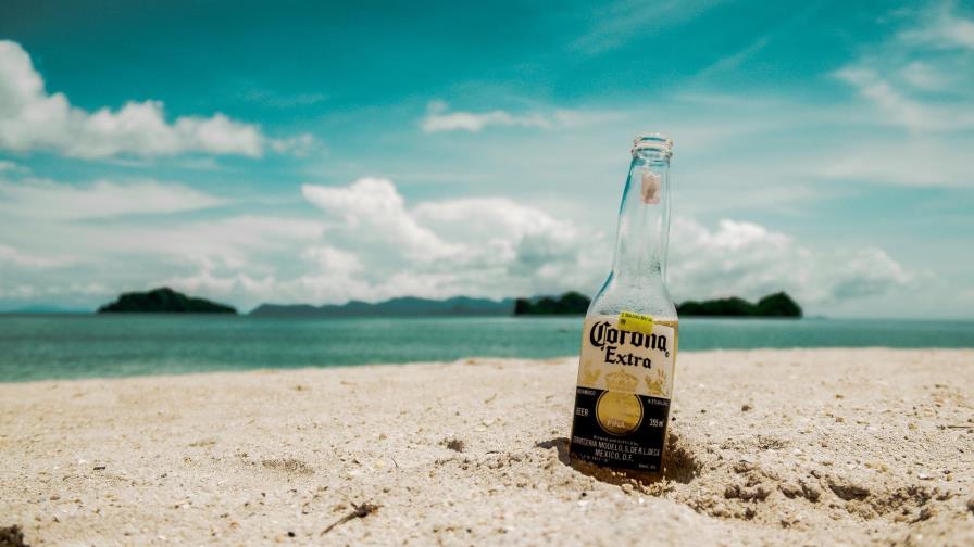 Cervecera mexicana Grupo Modelo frena producción por coronavirus
