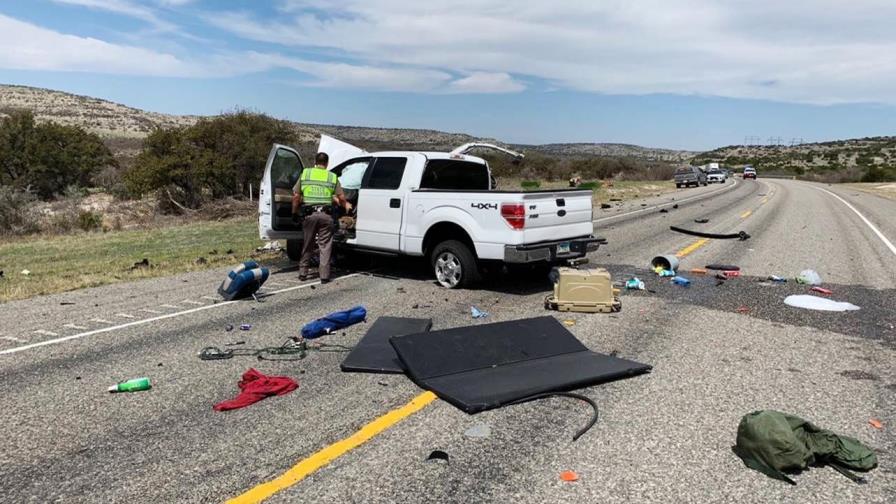 Texas: 8 inmigrantes mueren en choque de camionetas