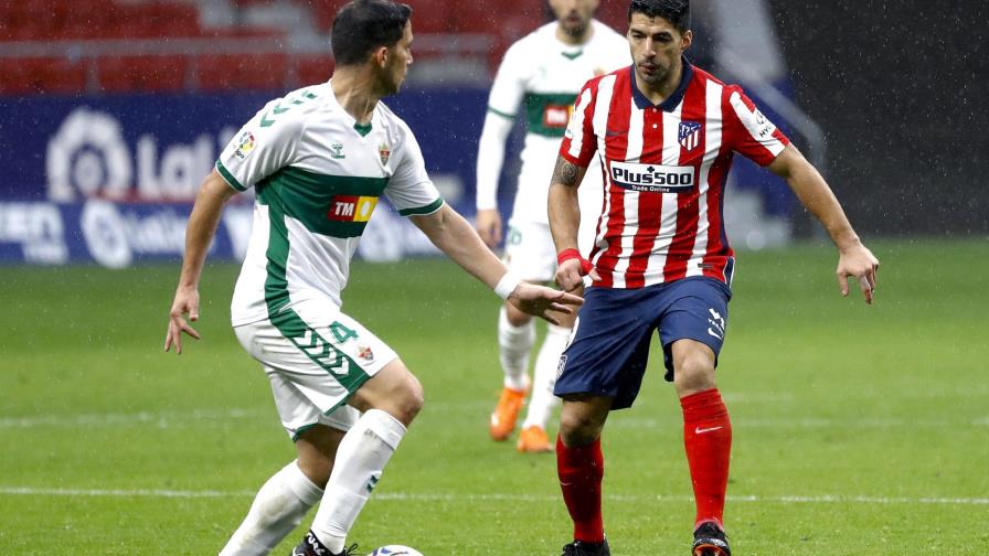 Luis Suárez se reencuentra con el gol y el Atlético sigue líder