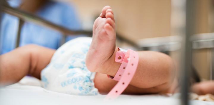 Técnicas de reproducción asistida conllevan riesgos para niños, dice estudio