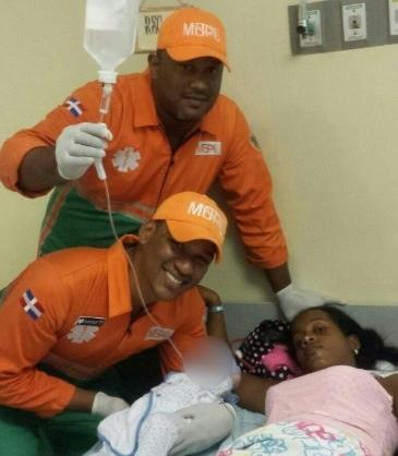 Nace una bebé en ambulancia del programa Asistencia Vial de Obras Públicas
