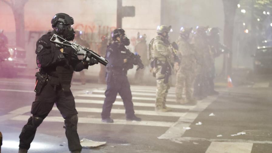 EEUU: Alcaldes de 6 ciudades piden retiro de federales EEUU: Alcaldes de 6 ciudades piden retiro de federales