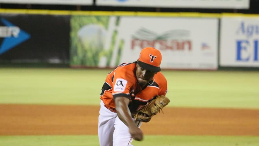 Mejía, O’Brien y Valdespín conducen victoria de Toros sobre Estrellas Mejía, O’Brien y Valdespín conducen victoria de Toros sobre Estrellas