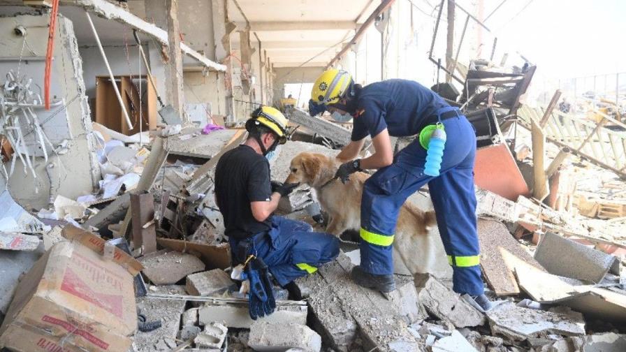Trabajos de rescate en silencio y más de 150 muertos tras la explosión