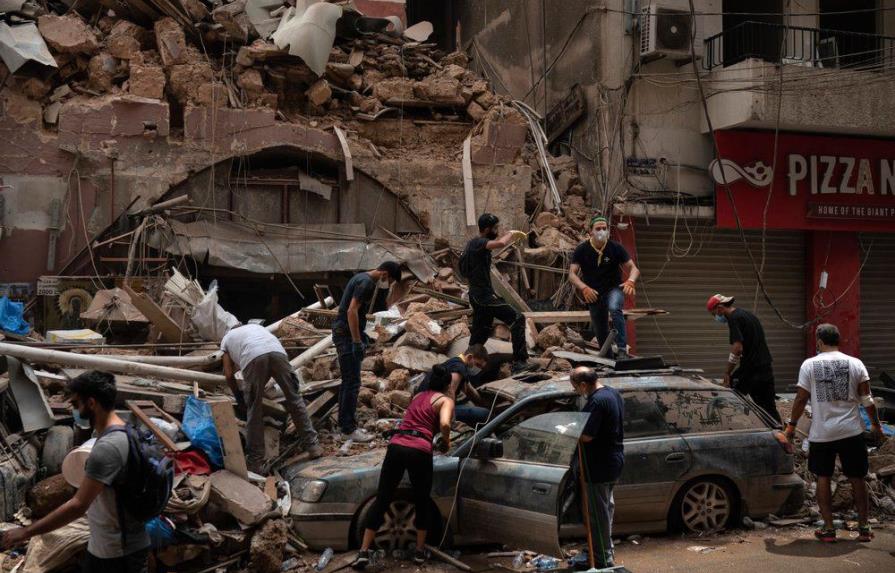 Residentes de Beirut tratan de superar trauma de explosión