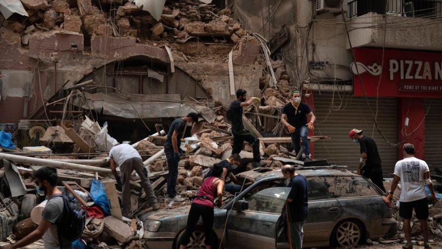 Residentes de Beirut tratan de superar trauma de explosión