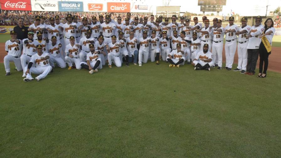 Las Águilas Cibaeñas entregan anillos de campeones 