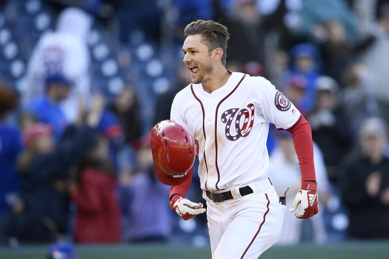 Trea Turner pega dos cuadrangulares y le da a Nacionales su primer triunfo