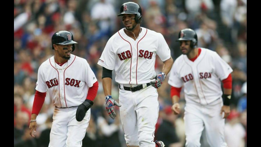 David Price y Xander Bogaerts llevan a Boston a triunfo sobre Orioles