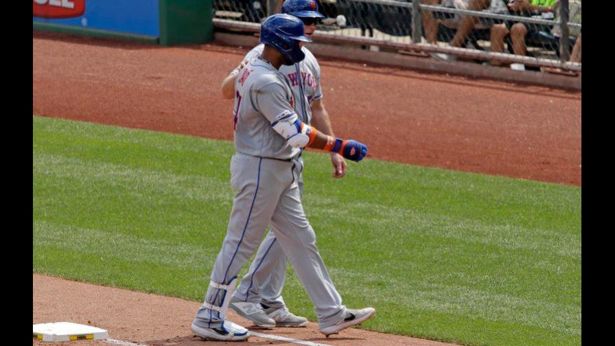 Robinson Canó sufre lesión en victoria de Mets sobre Piratas Robinson Canó sufre lesión en victoria de Mets sobre Piratas