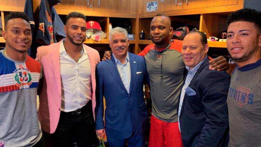  Miguel Vargas pondera aportes jugadores dominicanos a imagen nacional