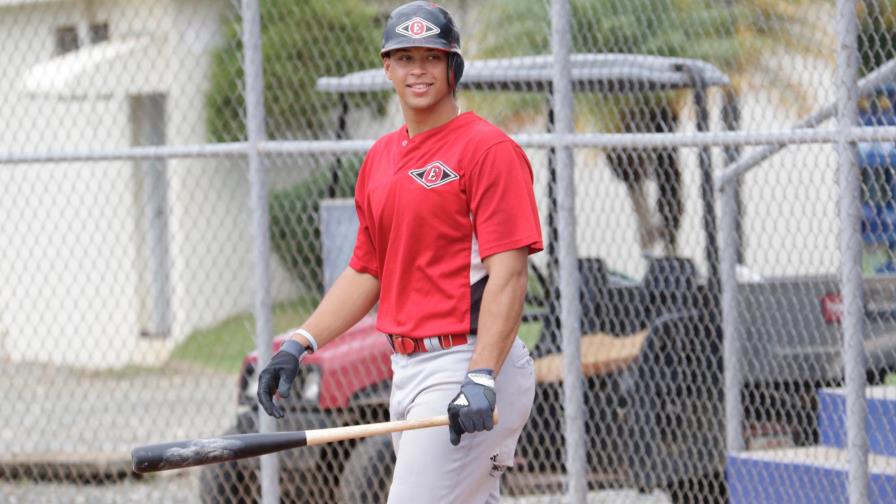 Sobrino de Alex Rodríguez se pone a tono para inicio de temporada con el Escogido 