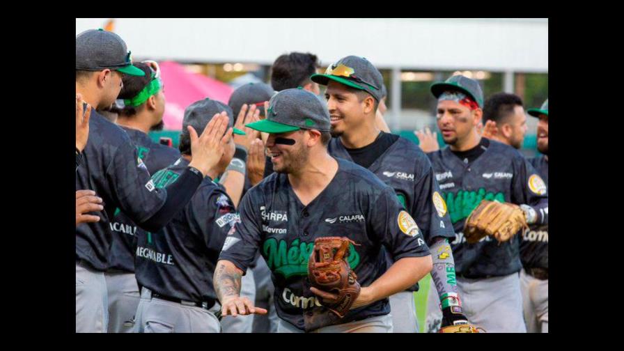 Joey Meneses impulsa 4 carreras y ayuda a México a quitarle el invicto a Venezuela
