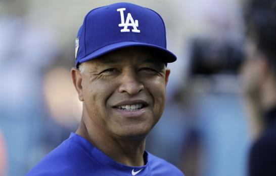 Dave Roberts abre la puerta a un tope salarial en MLB