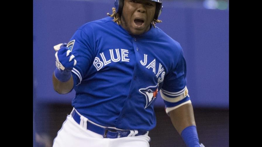 Guerrero Jr. comienza a mostrar dotes de líder entre prospectos de Azulejos