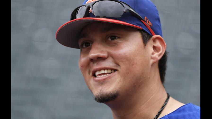 Flores y Diamondbacks arreglan contrato de un año